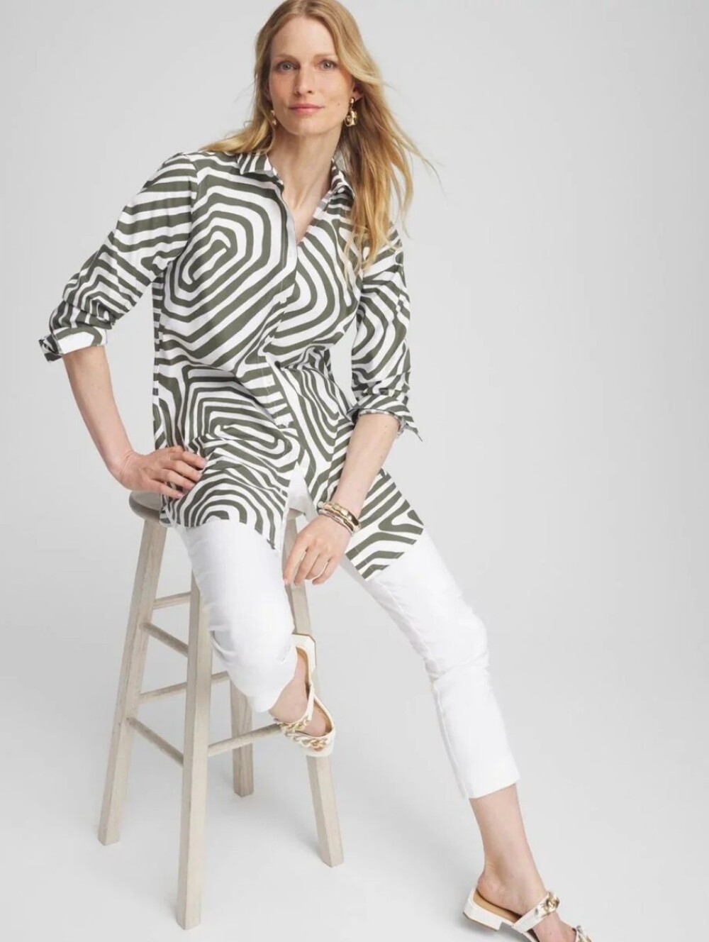 Chico's No Iron Stretch Abstract Long Sleeve Button Down Tunic Like New - Picture 2 of 11